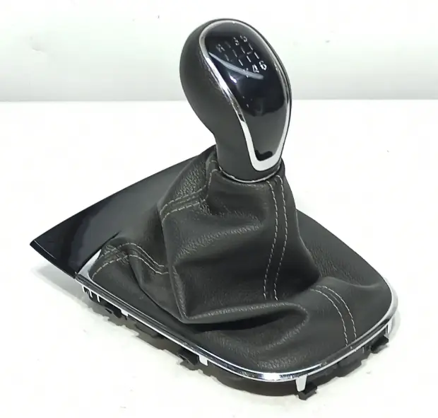 POMMEAU, LEVIER DE VITESSES, AVEC SOUFFLET, NOIR / GALVANISE FONCE (UTILISE AVEC TRANSMISSION MANUELLE 6 VITESSES) OPEL MOKKA / MOKKA X 